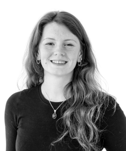 Charlotte Dewhurst 119 Charlotte Dewhurst 560x670 2