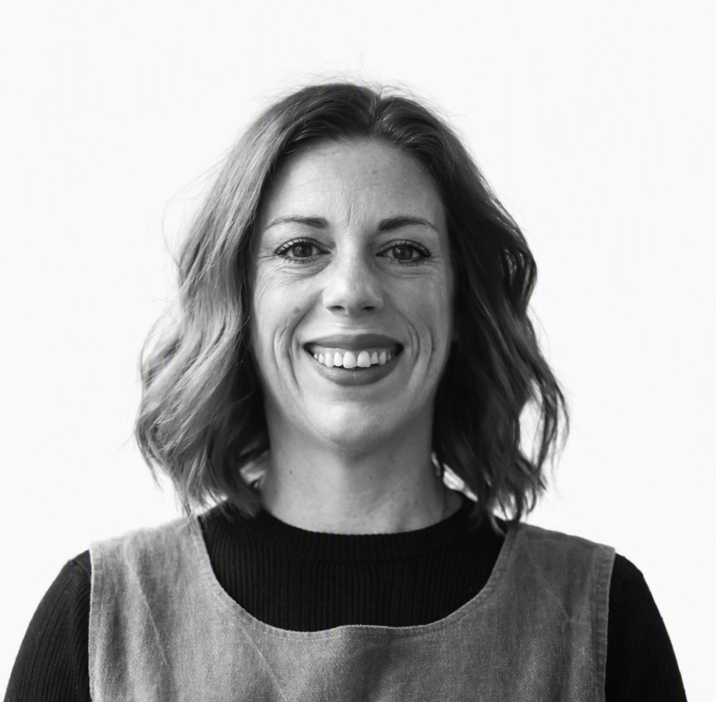 Emma Wallis Head Shot