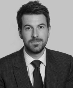 Graham Gilbert 560x670