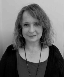 Helen Hodgson profile picture ConvertImage scaled e1744183190465