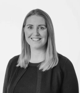 Laura Deuxberry 2 scaled e1743509033433