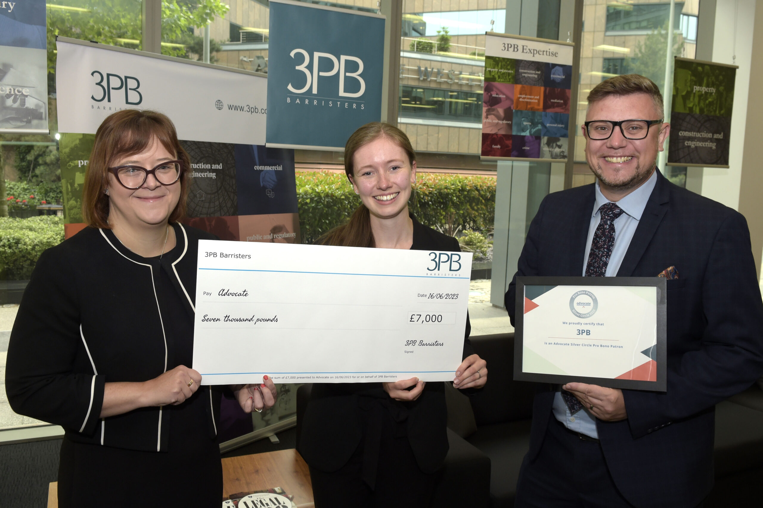 Rachel Bloxwich (3PB), Charlotte Green (Advocate) and Ian Charlton (3PB) hand over the donation and mark 3PB’s admittance as Silver Patrons