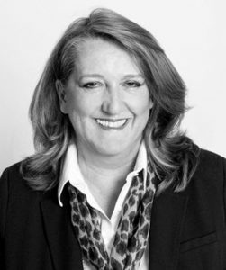 sarah dines profile 560x670 1